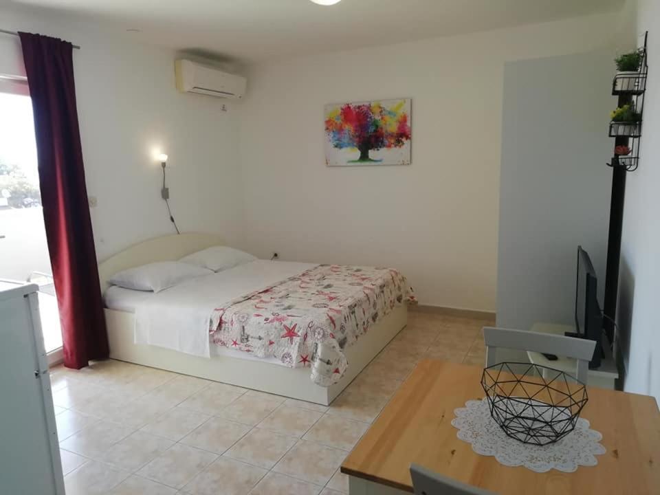 Apartmani Roko, Sevid Marina Exteriör bild