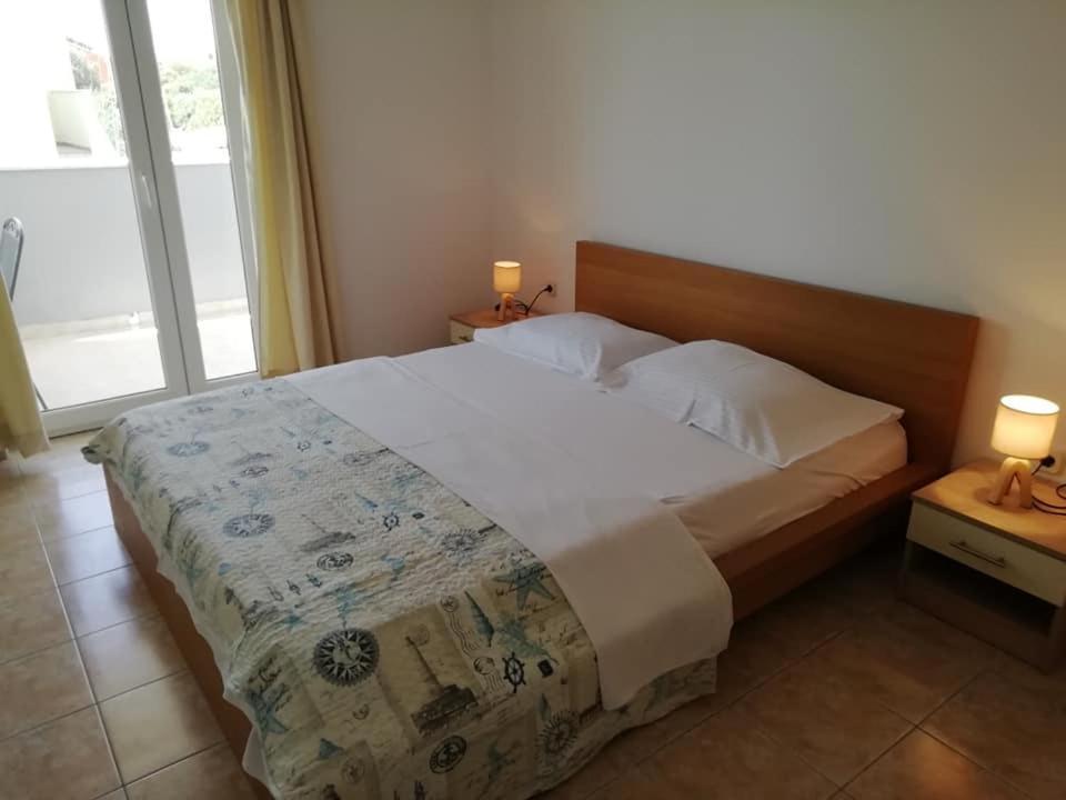Apartmani Roko, Sevid Marina Exteriör bild
